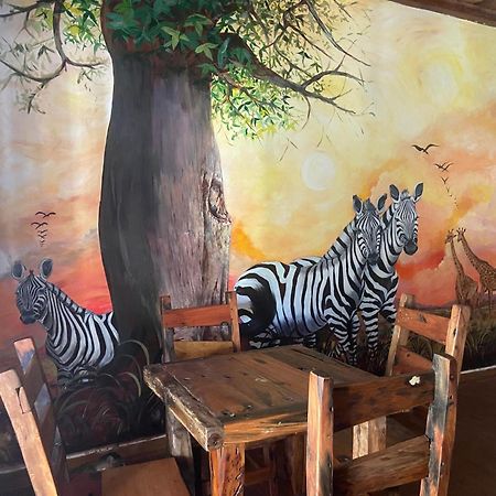 Waka Waka Bed and Breakfast Pwani Mchangani Buitenkant foto