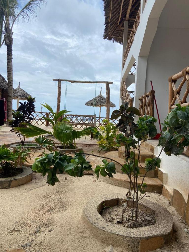 Waka Waka Bed and Breakfast Pwani Mchangani Buitenkant foto