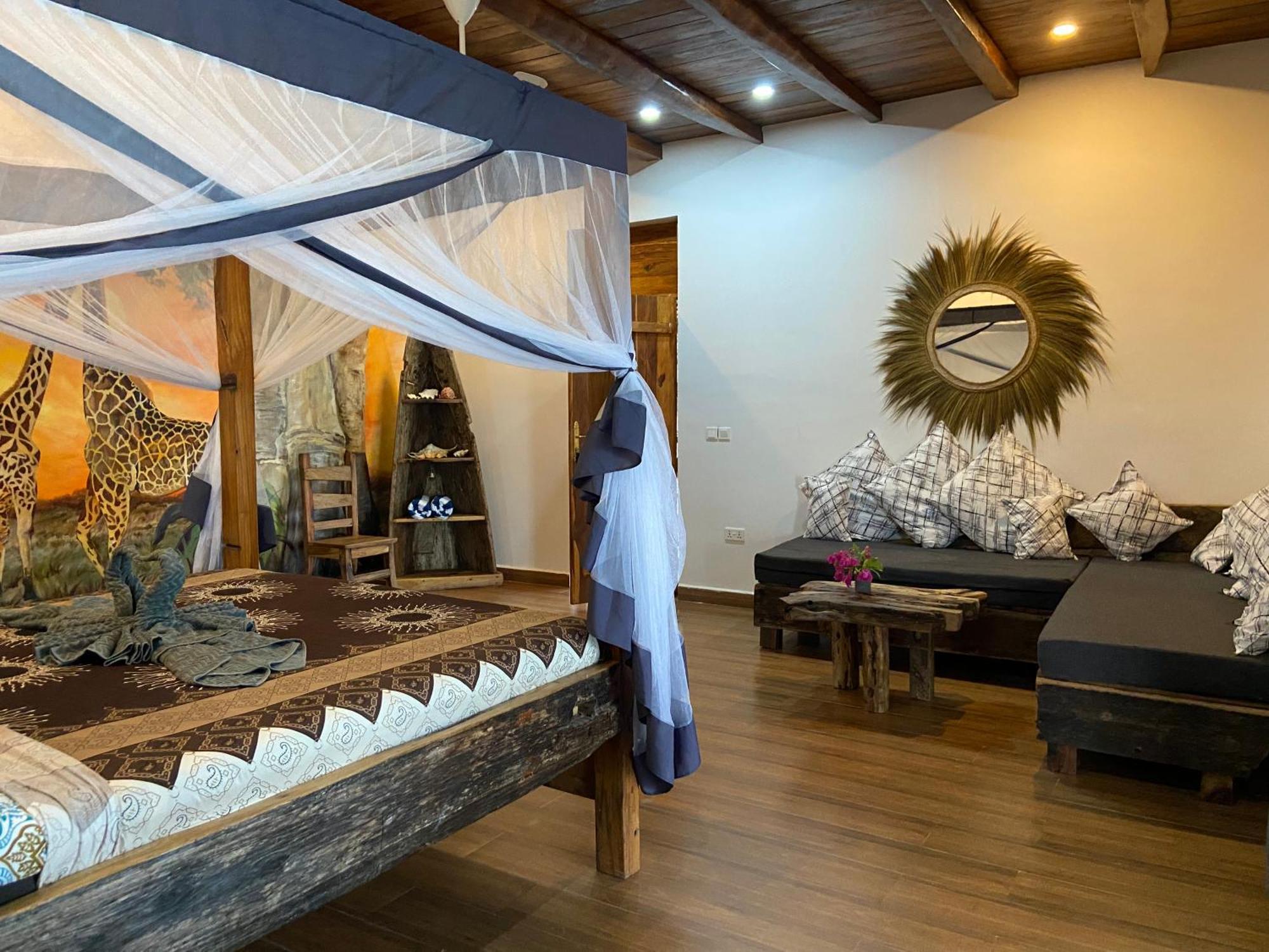 Waka Waka Bed and Breakfast Pwani Mchangani Buitenkant foto